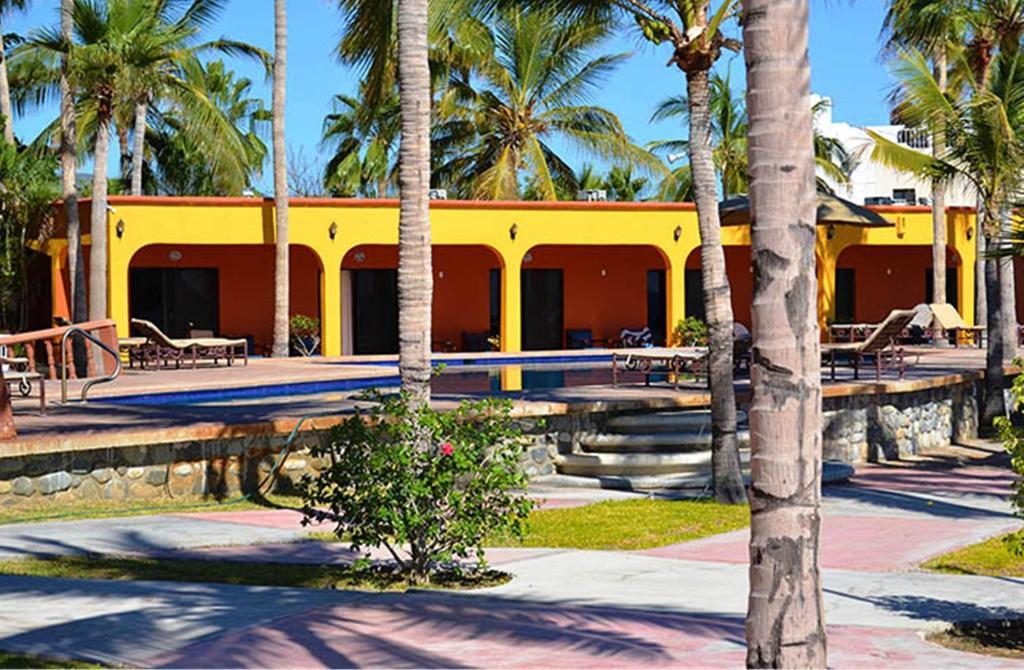 לוס ברילס Hotel Playa Del Sol מראה חיצוני תמונה