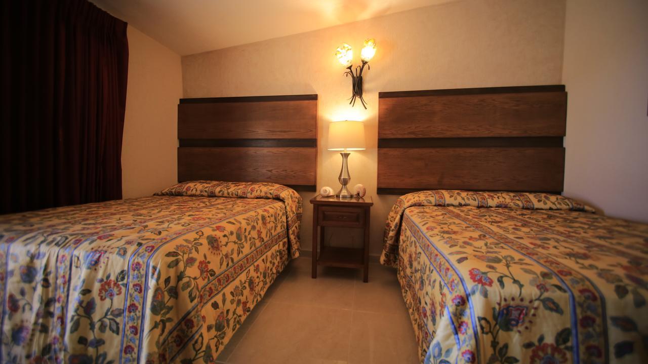 לוס ברילס Hotel Playa Del Sol מראה חיצוני תמונה