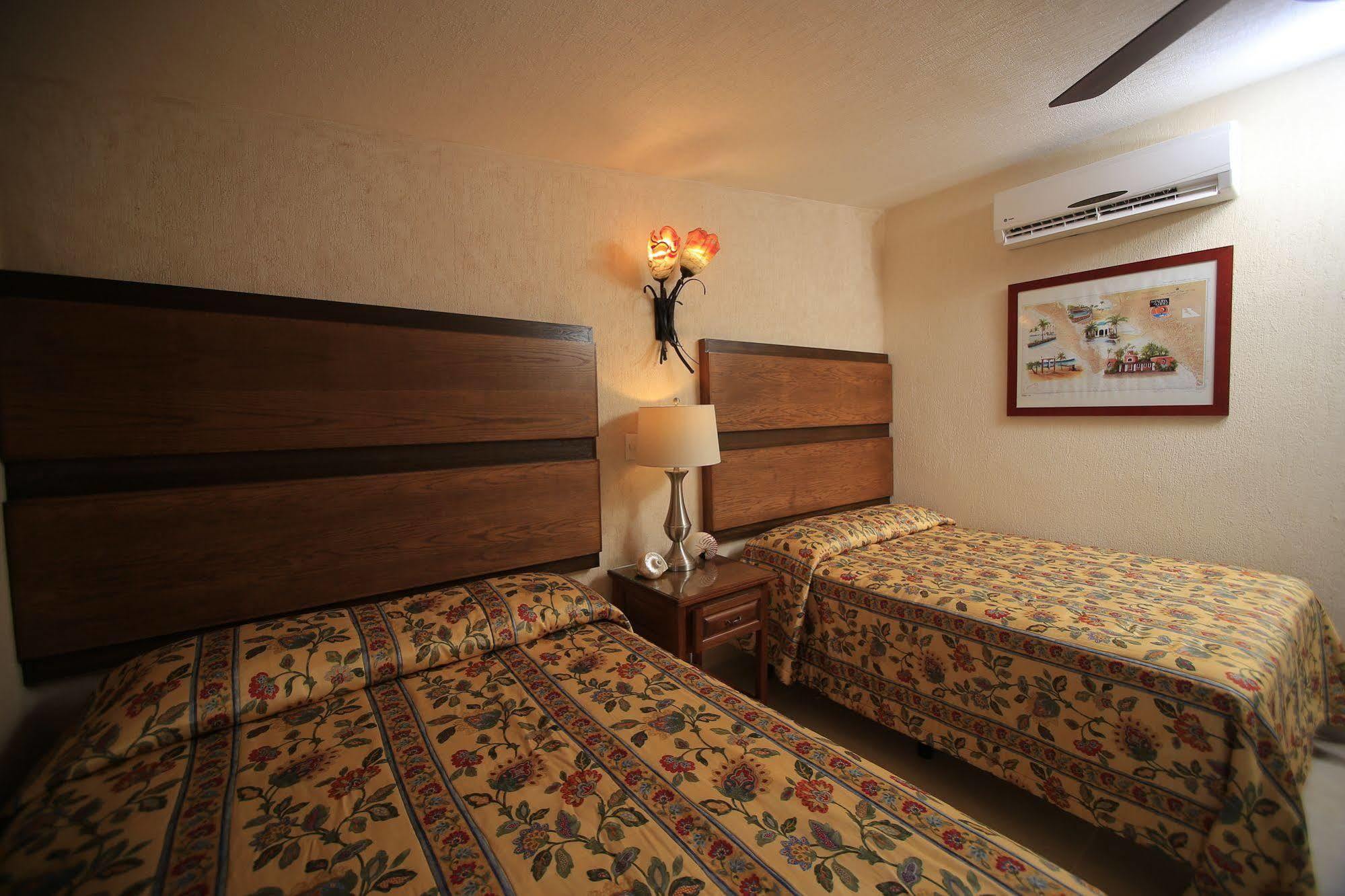 לוס ברילס Hotel Playa Del Sol מראה חיצוני תמונה